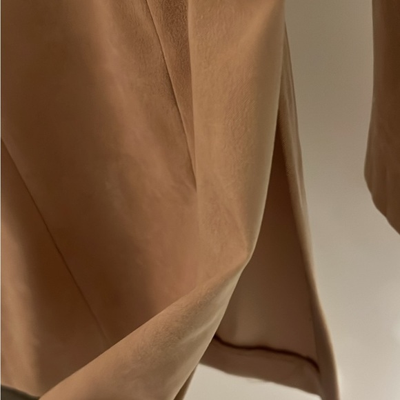 Moda Beige V-Neck Tunic - Picture 6 of 8